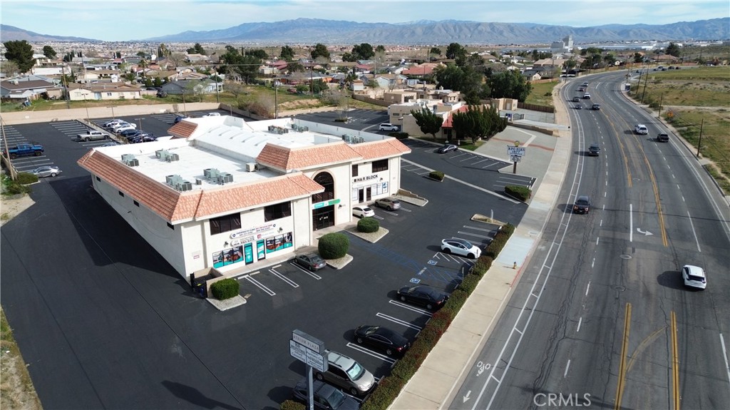 14075 Hesperia Property Photo 5