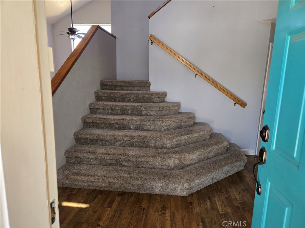 1249 Bradford Property Photo 2