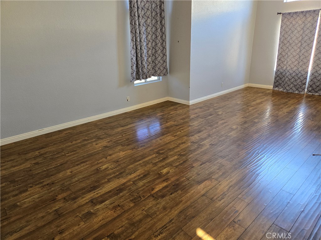 1249 Bradford Property Photo 3