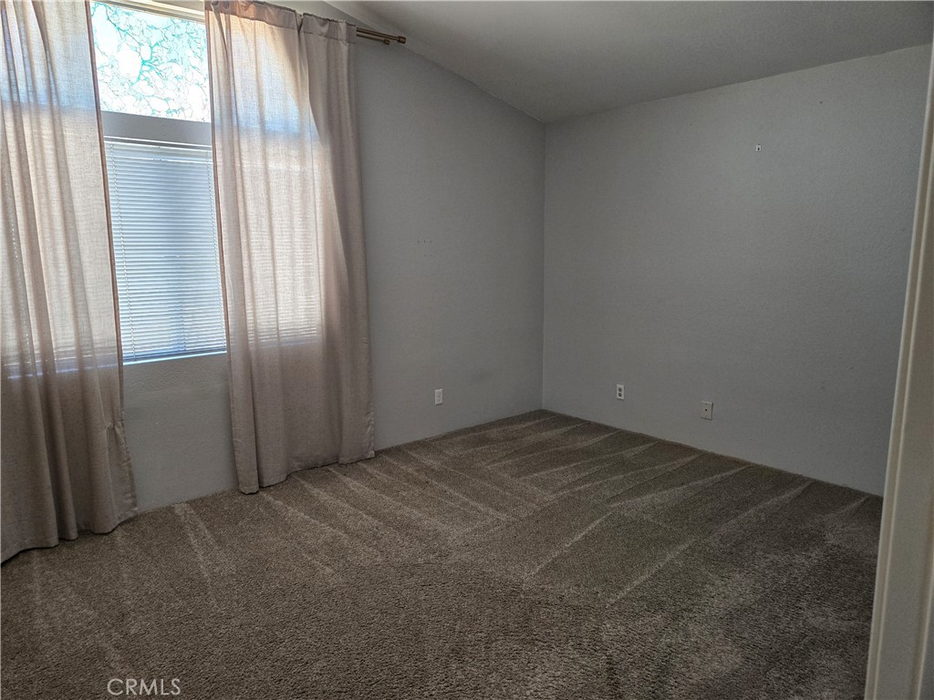 1249 Bradford Property Photo 12