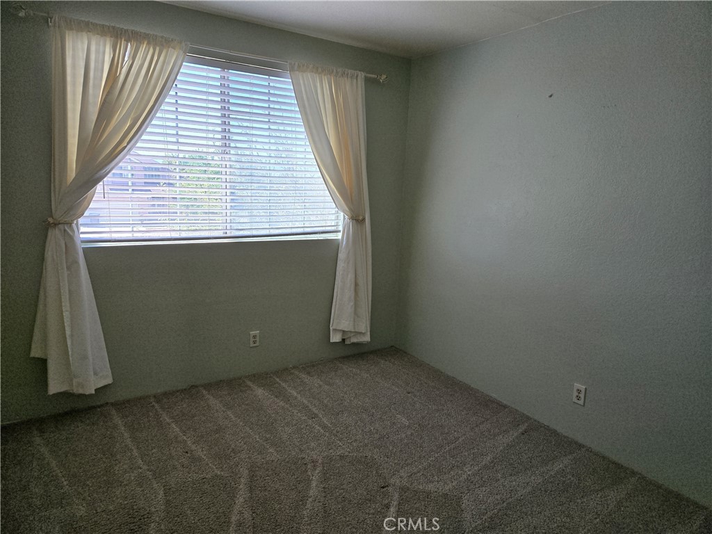 1249 Bradford Property Photo 15