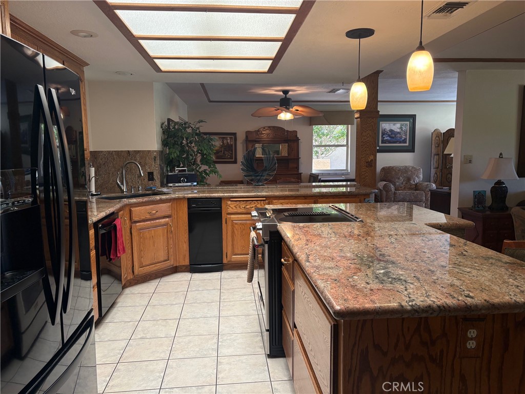 14695 Greenbriar Property Photo 8