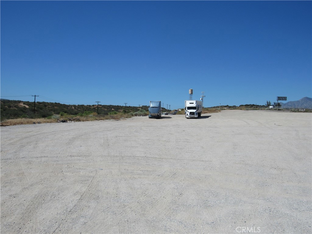 5940 Mariposa Road Property Photo 5