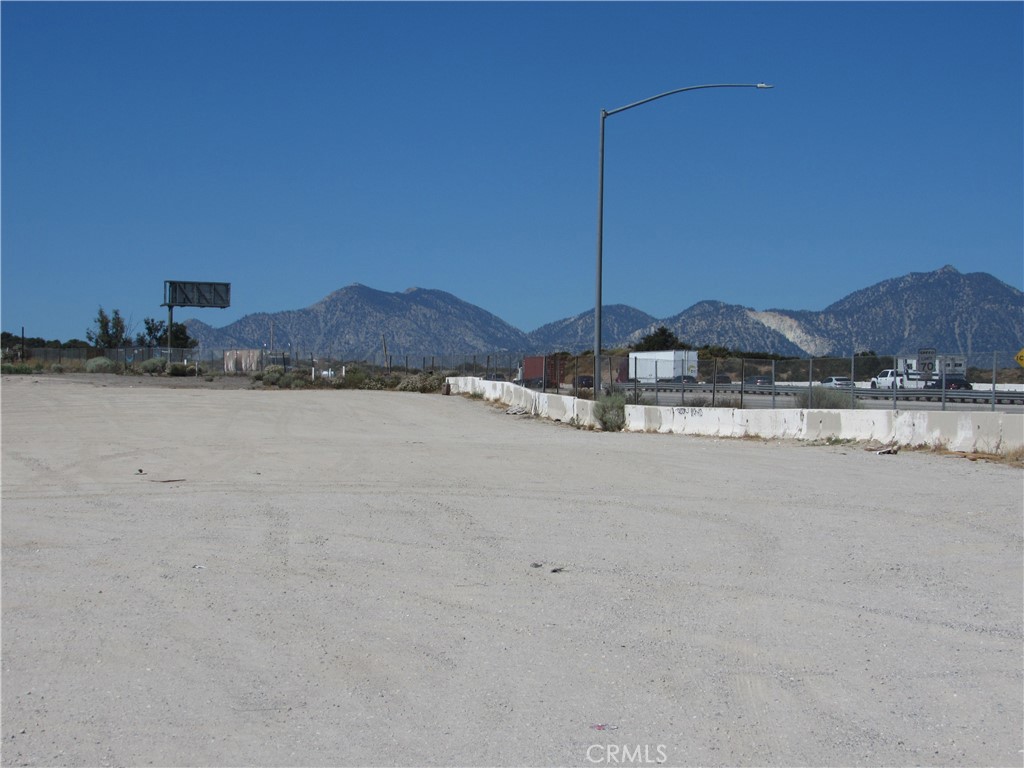 5940 Mariposa Road Property Photo 6