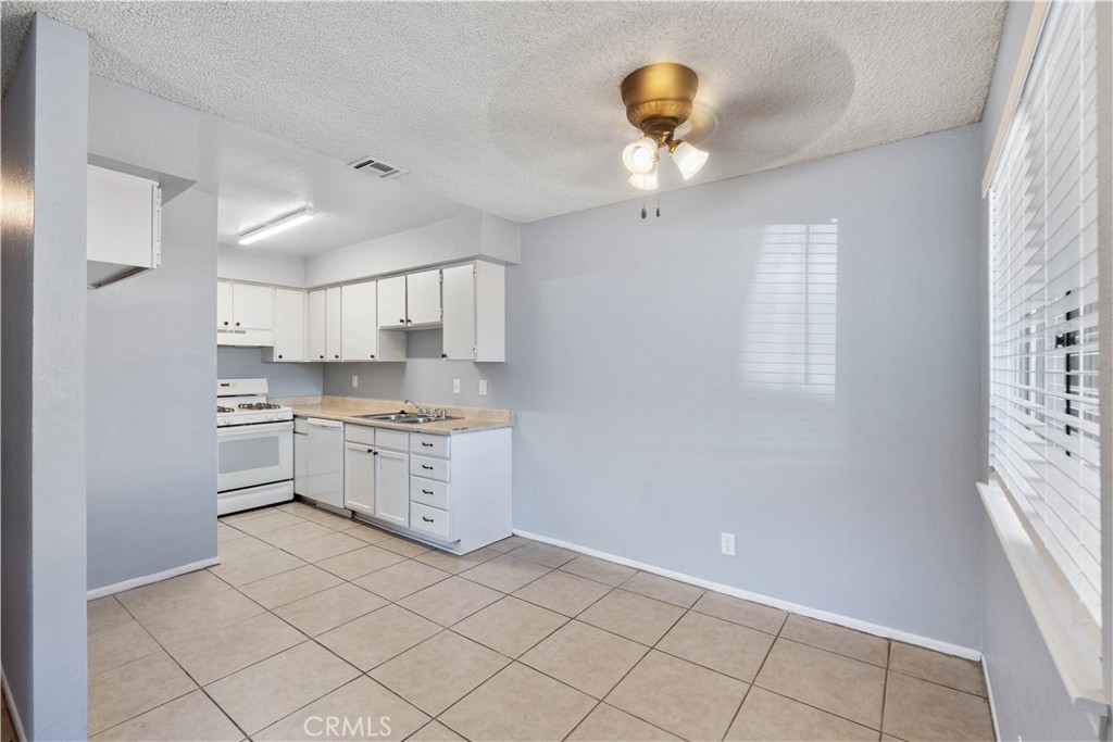 21739 Panoche Road Property Photo 26