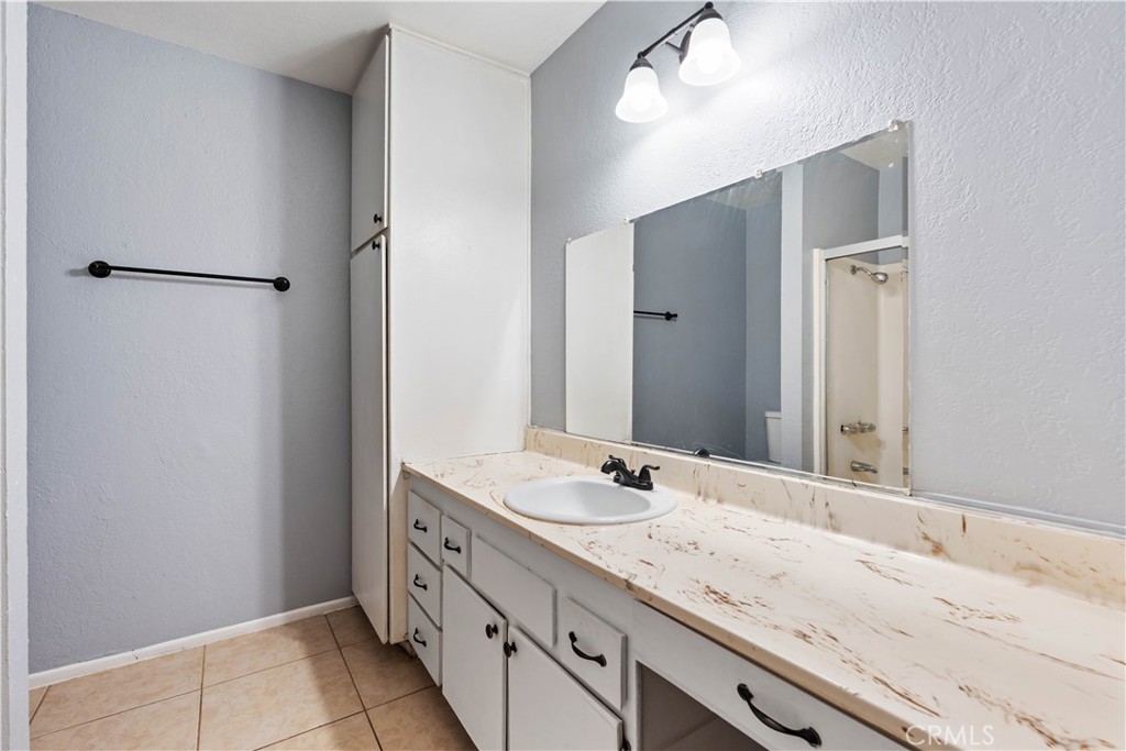 21739 Panoche Road Property Photo 34