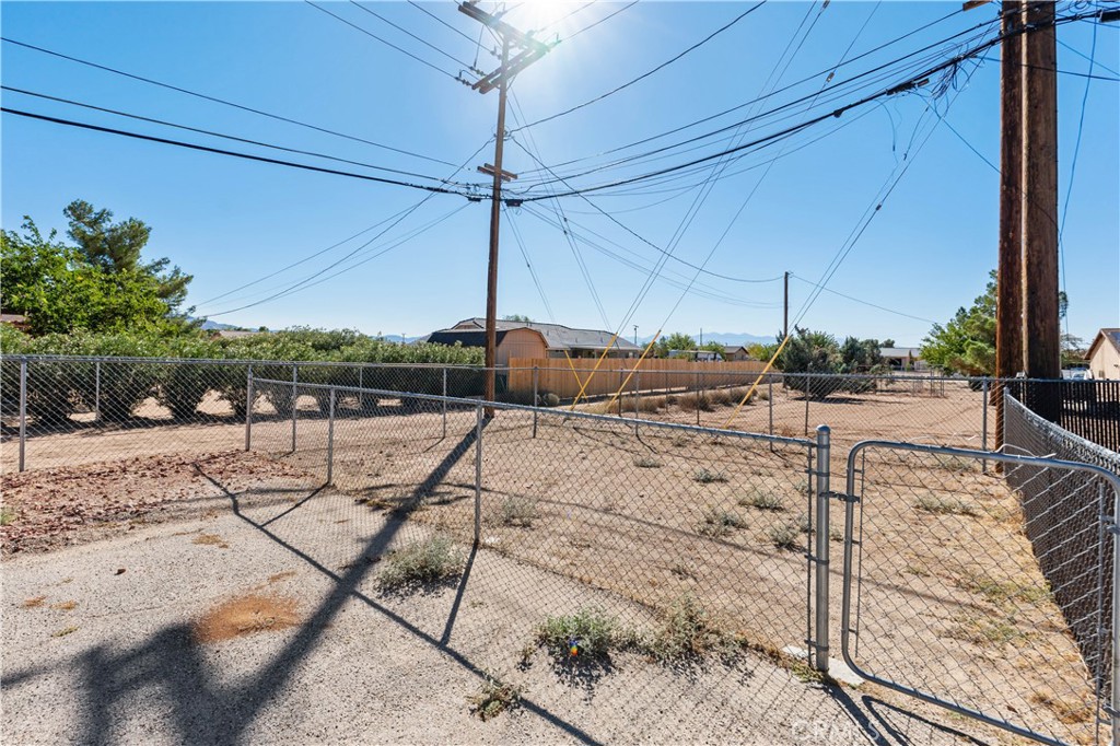 21739 Panoche Road Property Photo 37