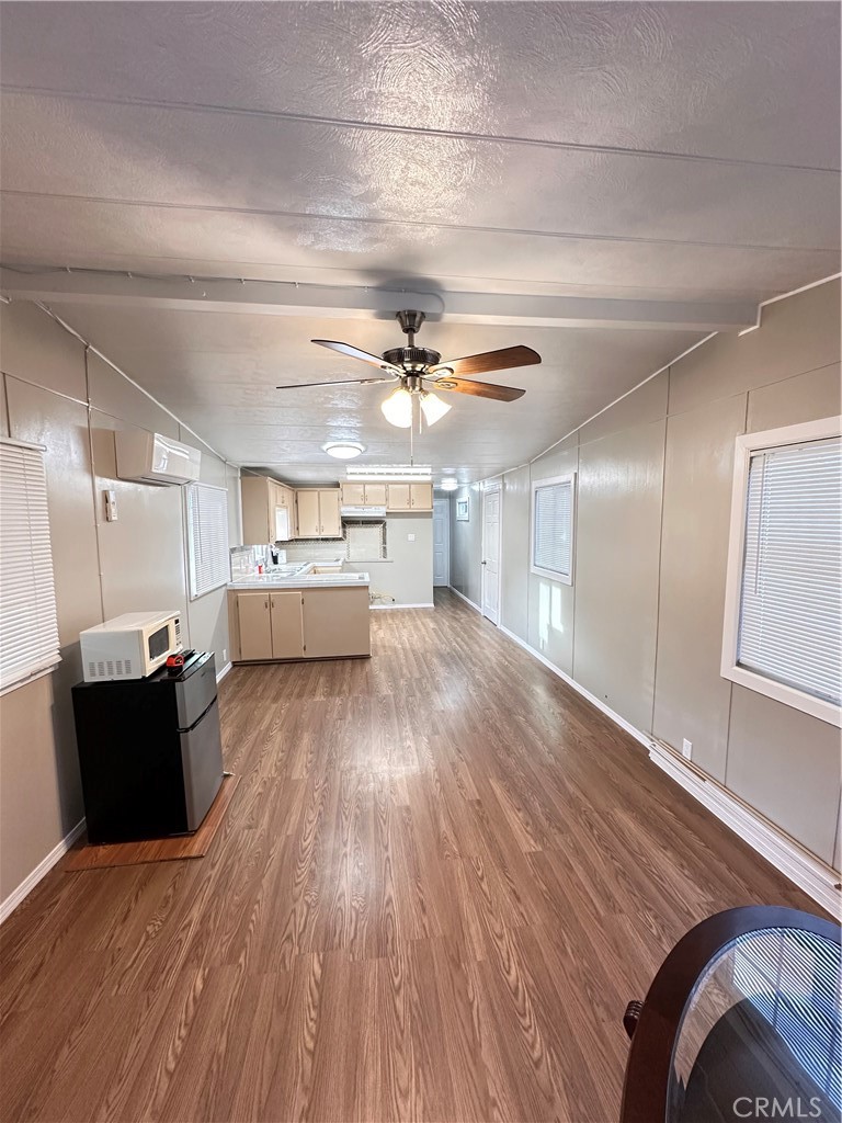 9426 Tamarisk Avenue 81 Property Photo 6