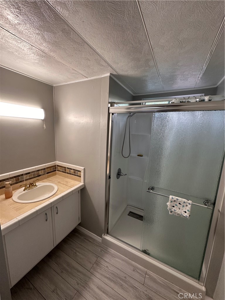 9426 Tamarisk Avenue 81 Property Photo 7