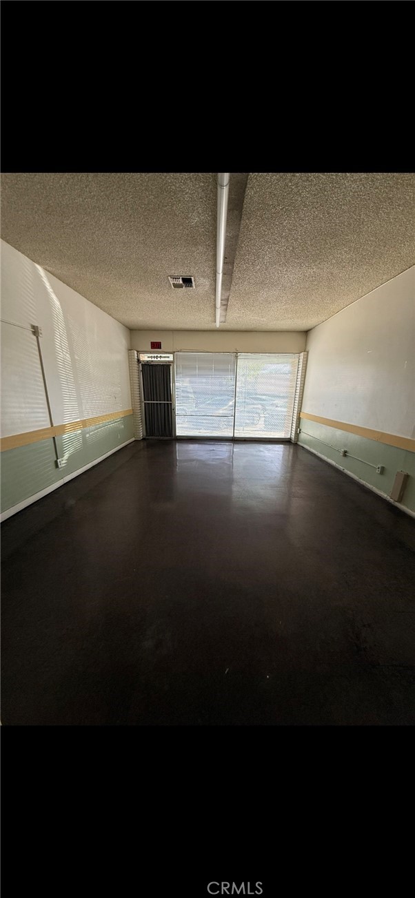 9307 S Central Property Photo 16