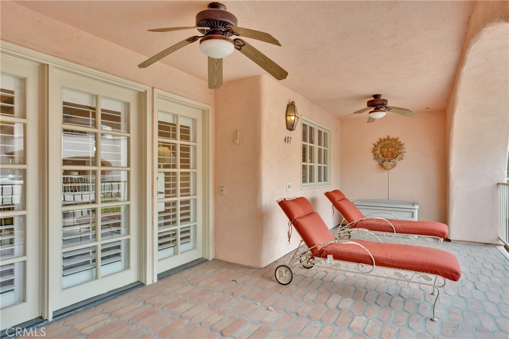 500 E Amado Road 407 Property Photo 6