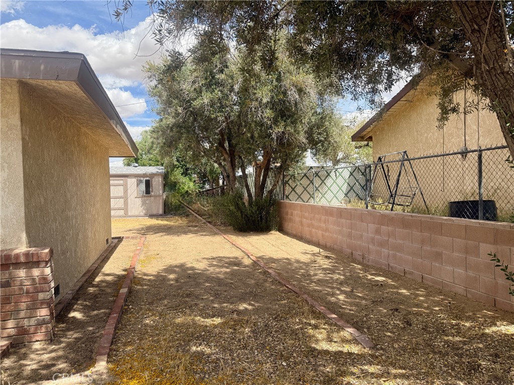 34465 J Property Photo 18