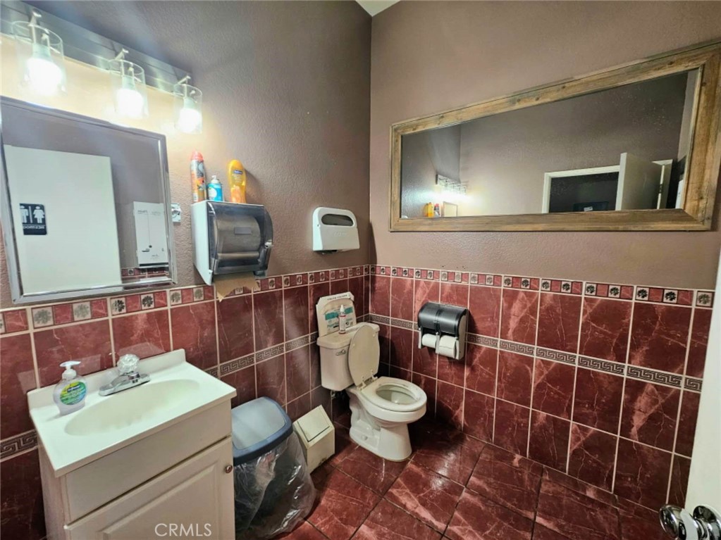 16000 Yucca Street Property Photo 10