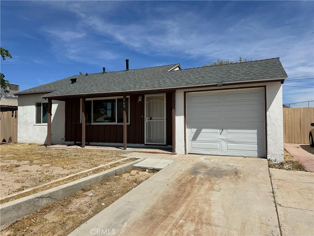 709 Caliente Property Photo 1
