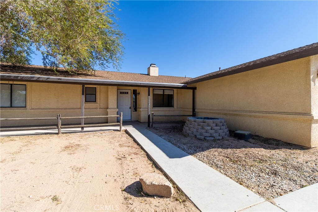 19014 Vine Property Photo 2