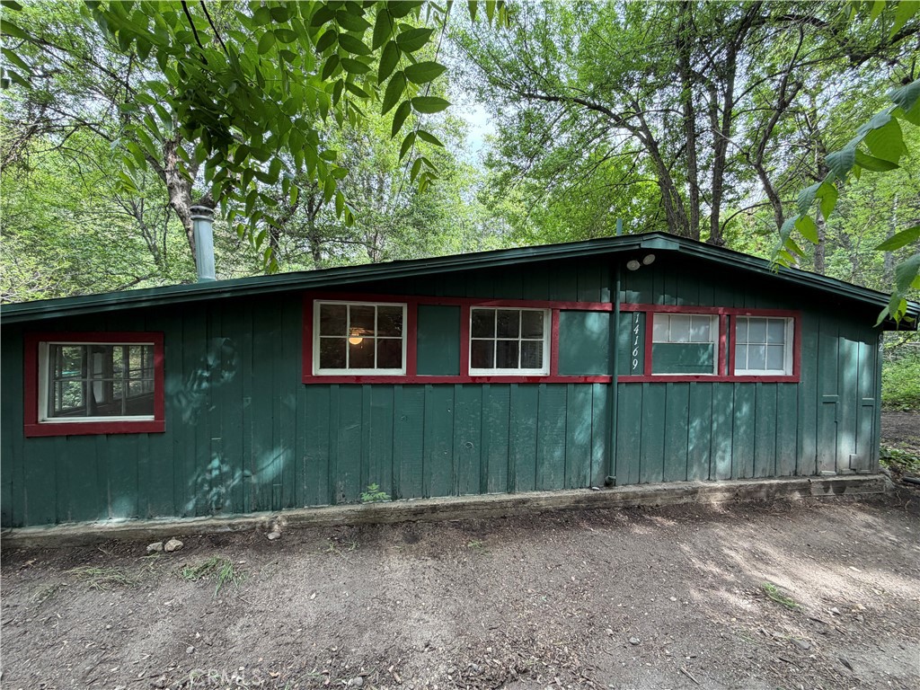 14169 Pollard Property Photo 7