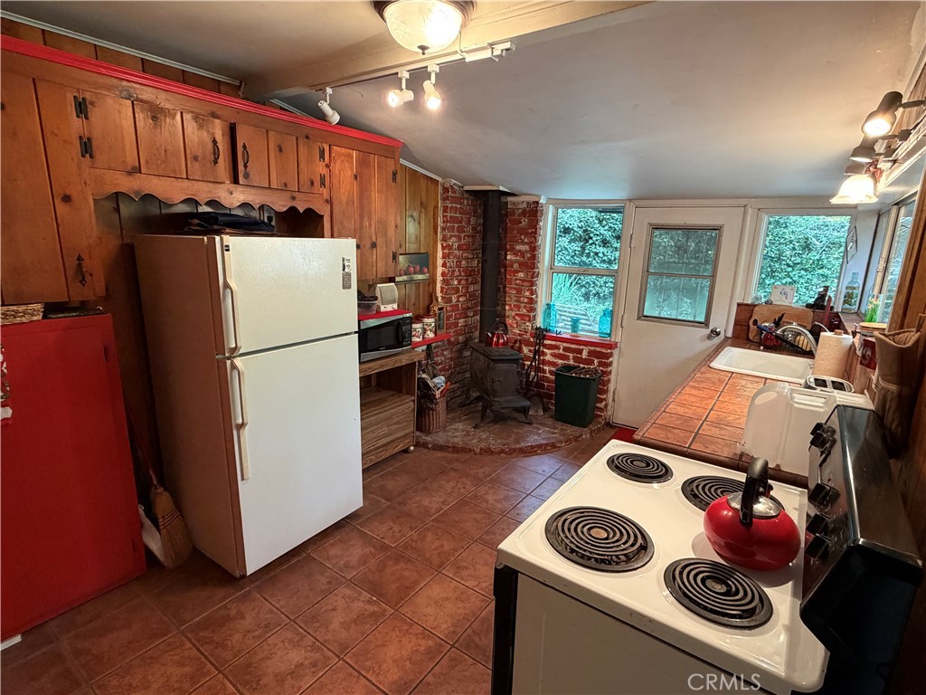 14169 Pollard Property Photo 37