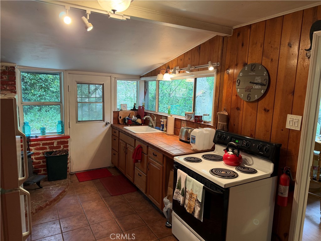 14169 Pollard Property Photo 38