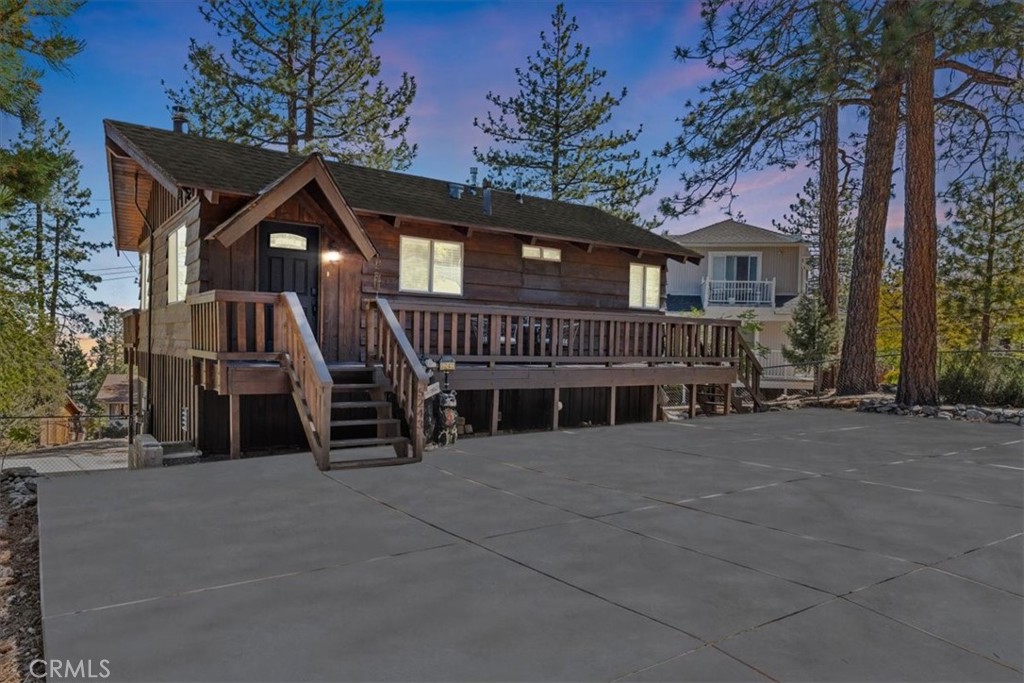 5243 Desert View Property Photo 1