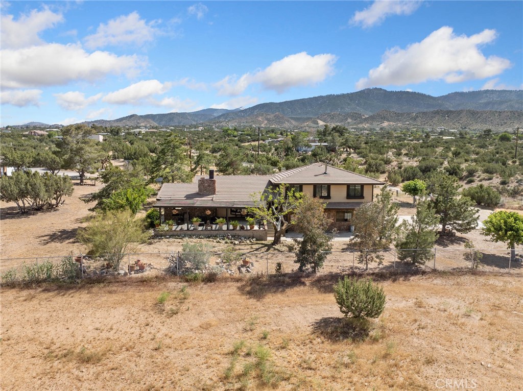 984 Pinon Road Property Photo 1