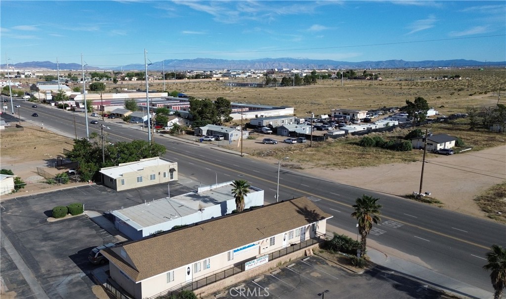 11328 11374 Bartlett Avenue Property Photo 10