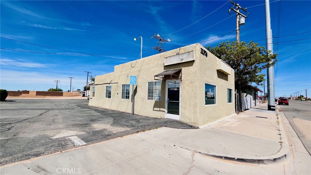 11328 11374 Bartlett Avenue Property Photo 32