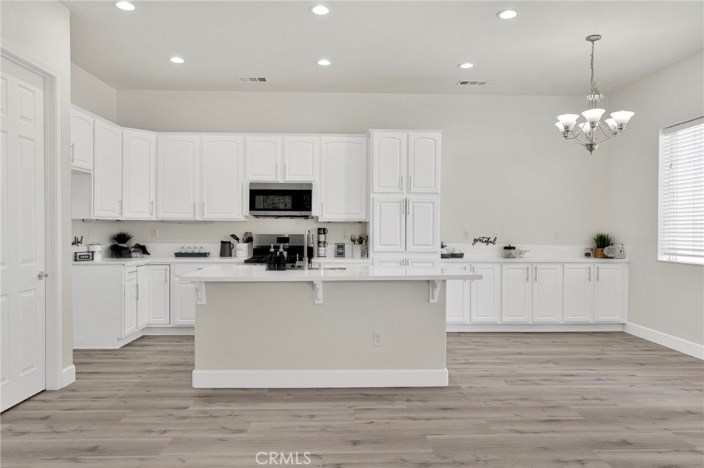 10854 Aster Property Photo 3