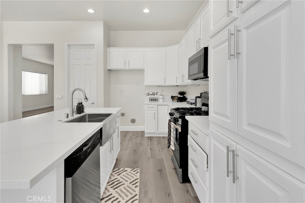 10854 Aster Property Photo 7