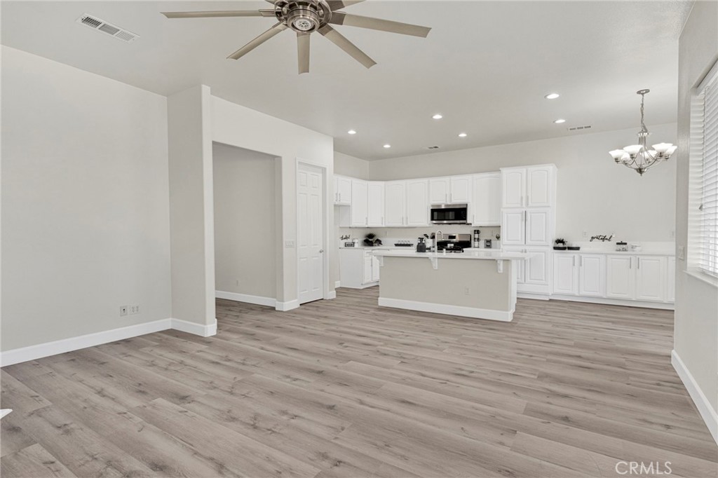 10854 Aster Property Photo 9