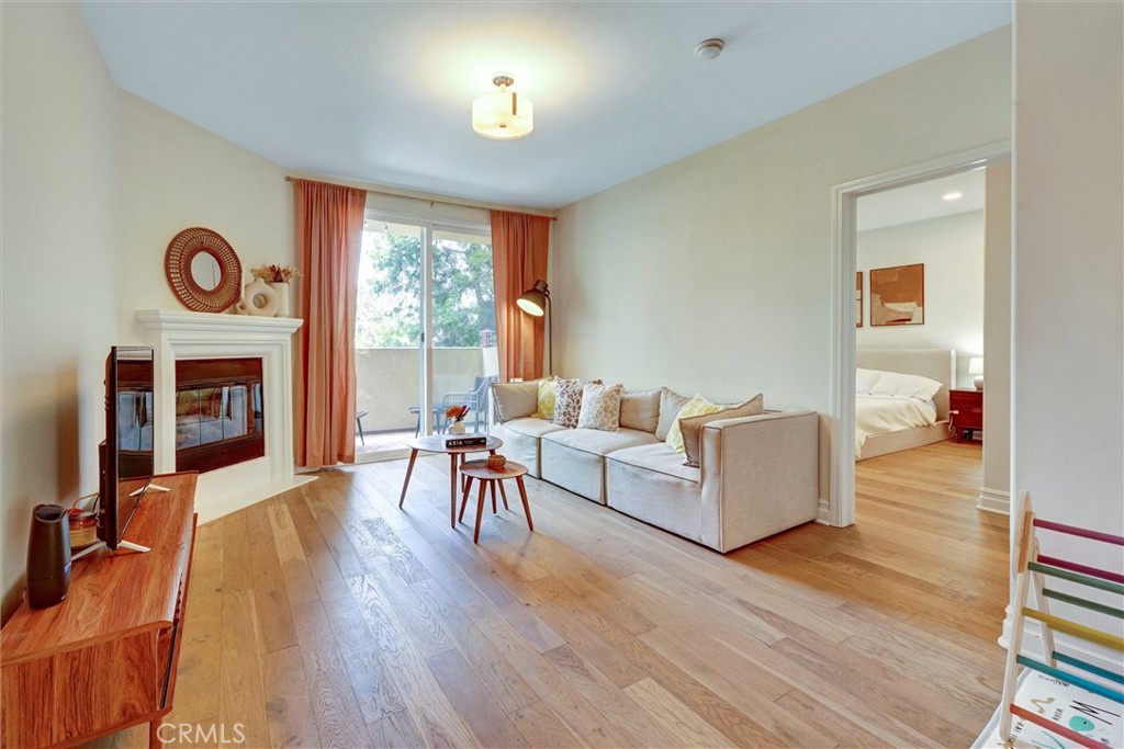 13935 Burbank Boulevard 105 Property Photo 15