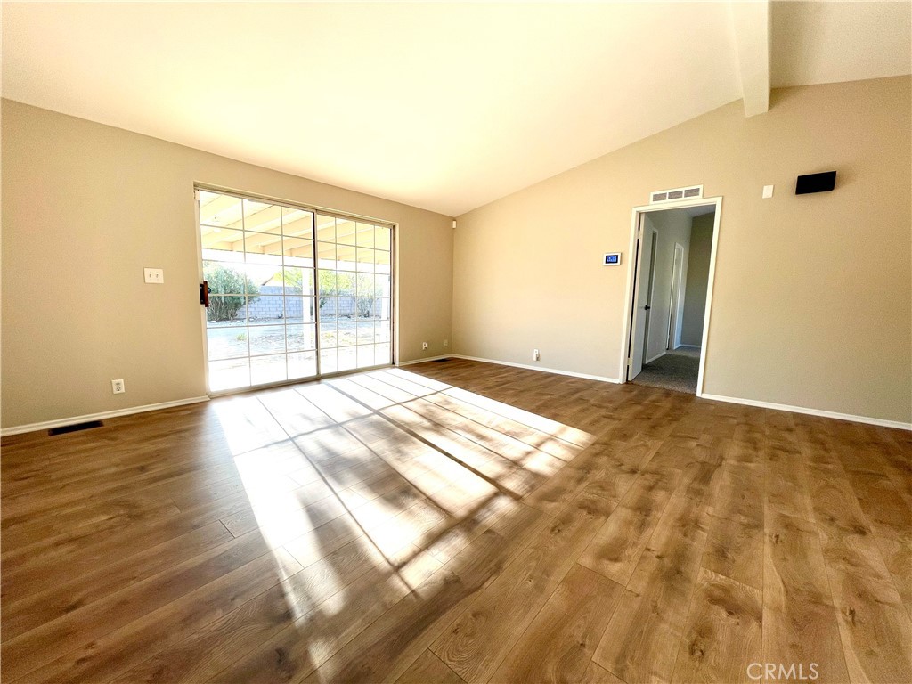 12546 Navajo Property Photo 4