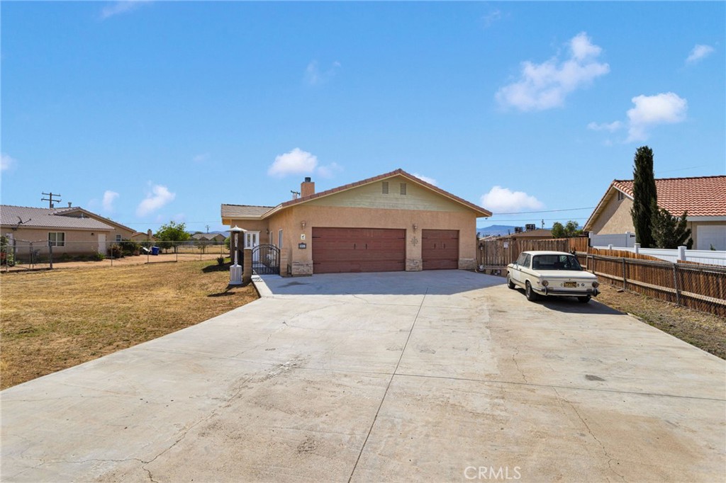 20151 Serrano Property Photo 5