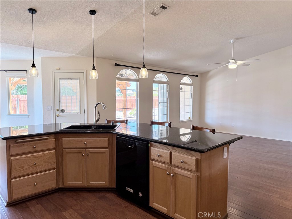 20158 Yucca Loma Road Property Photo 3