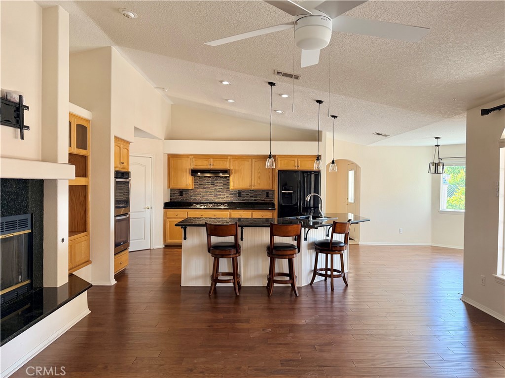 20158 Yucca Loma Road Property Photo 11