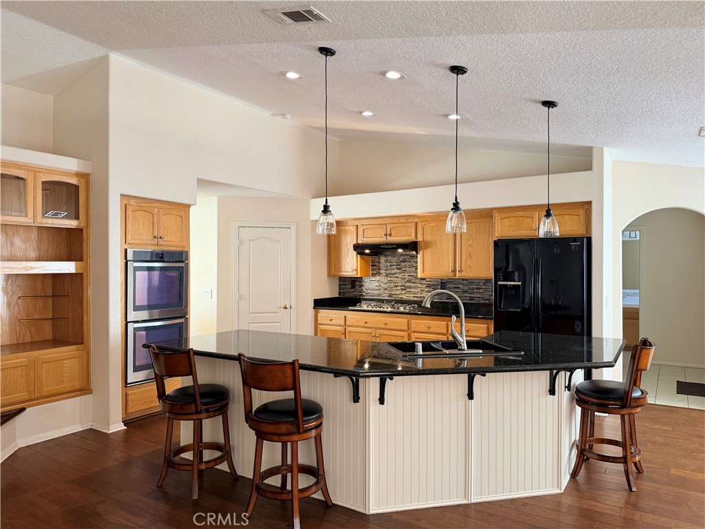 20158 Yucca Loma Road Property Photo 12