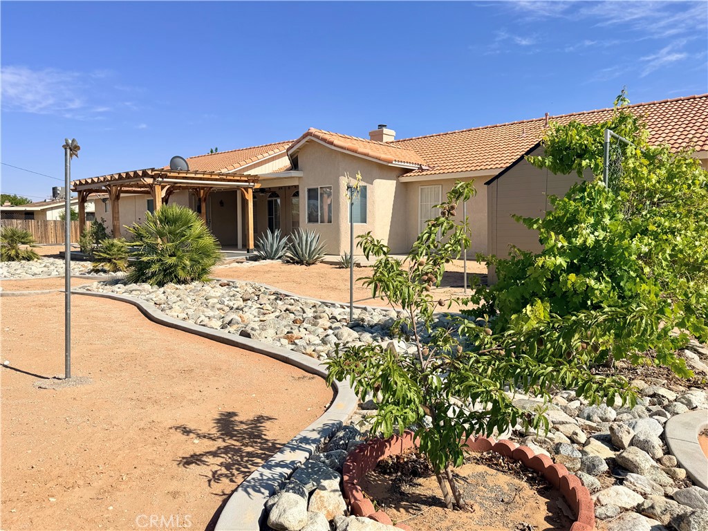 20158 Yucca Loma Road Property Photo 40