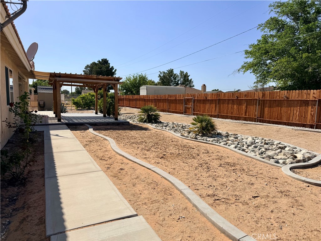 20158 Yucca Loma Road Property Photo 45