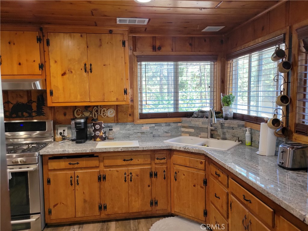 1116 Lark Road Property Photo 13