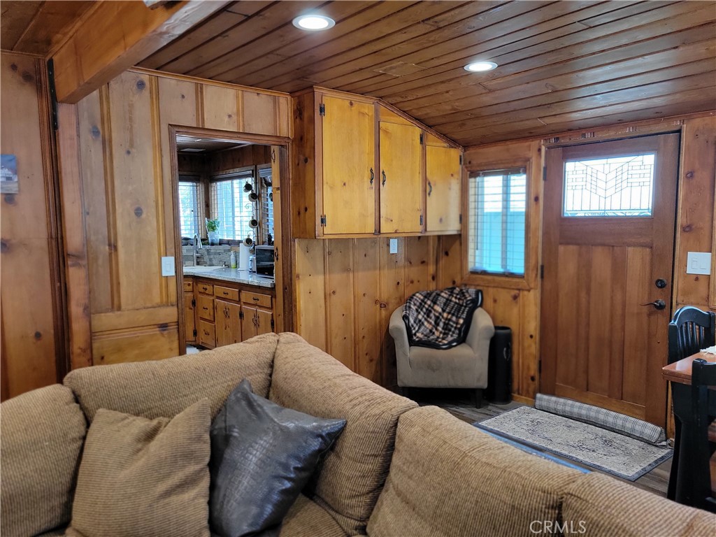 1116 Lark Road Property Photo 17