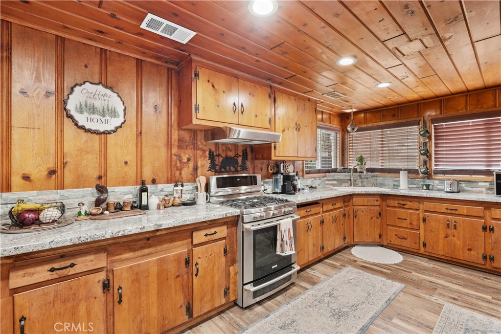 1116 Lark Road Property Photo 18