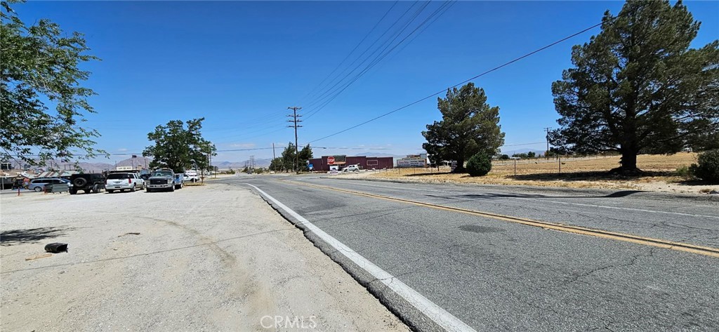 800 Barstow Property Photo 6