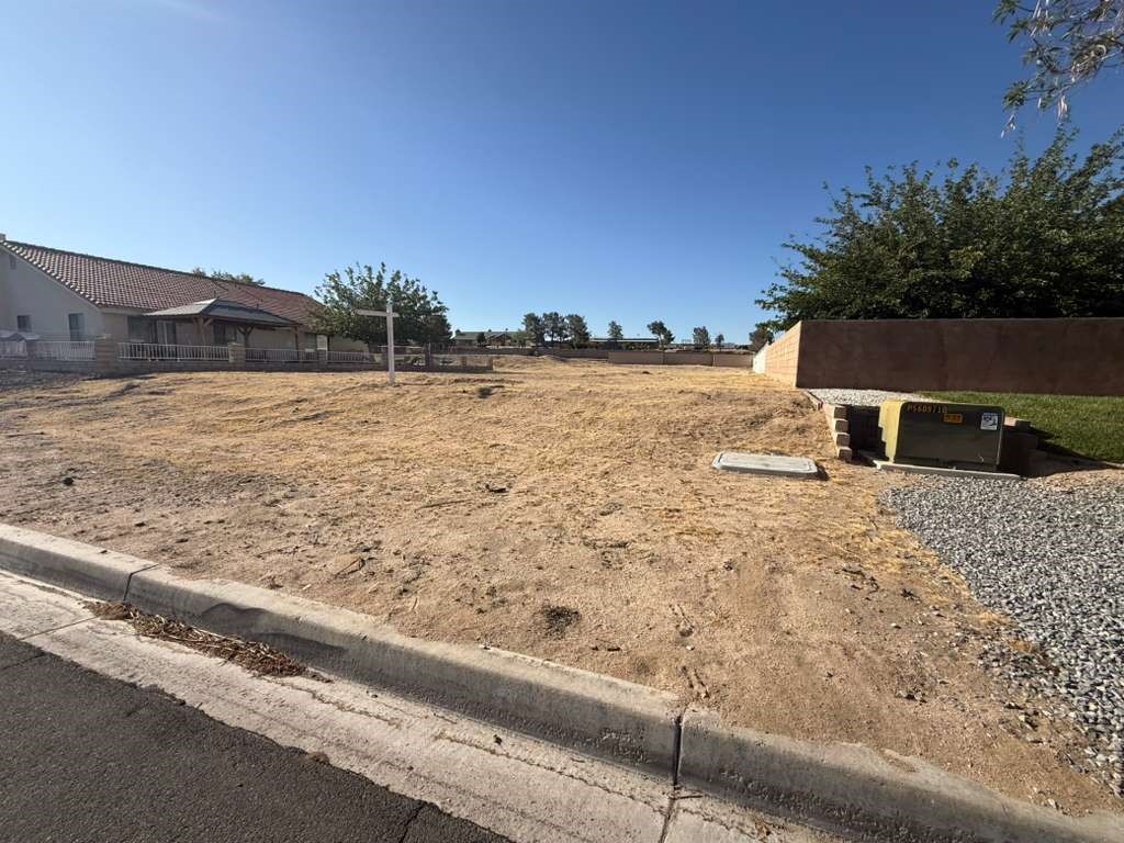 13799 Windward Property Photo 4