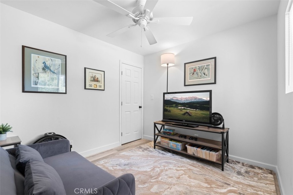 1535 Linnet Property Photo 17