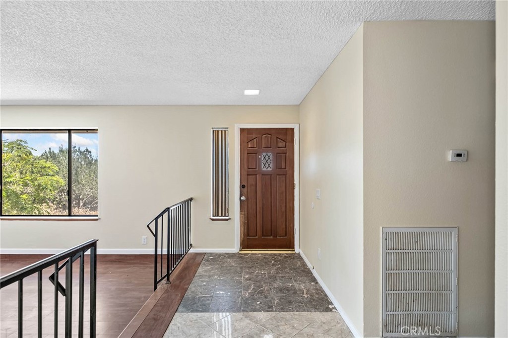 9975 Desert View Road Property Photo 5