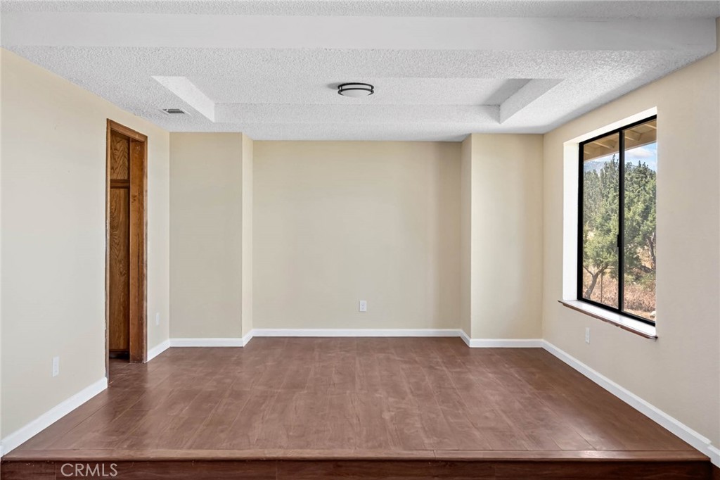 9975 Desert View Road Property Photo 8