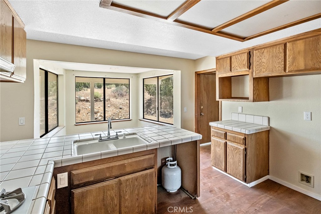 9975 Desert View Road Property Photo 13