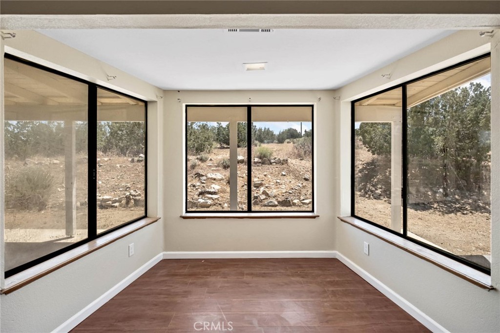 9975 Desert View Road Property Photo 14