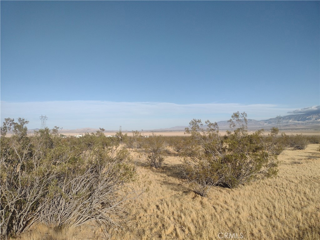 5 Venada Property Photo 2