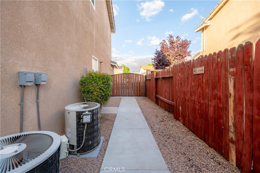 14868 Arabian Run Property Photo 9