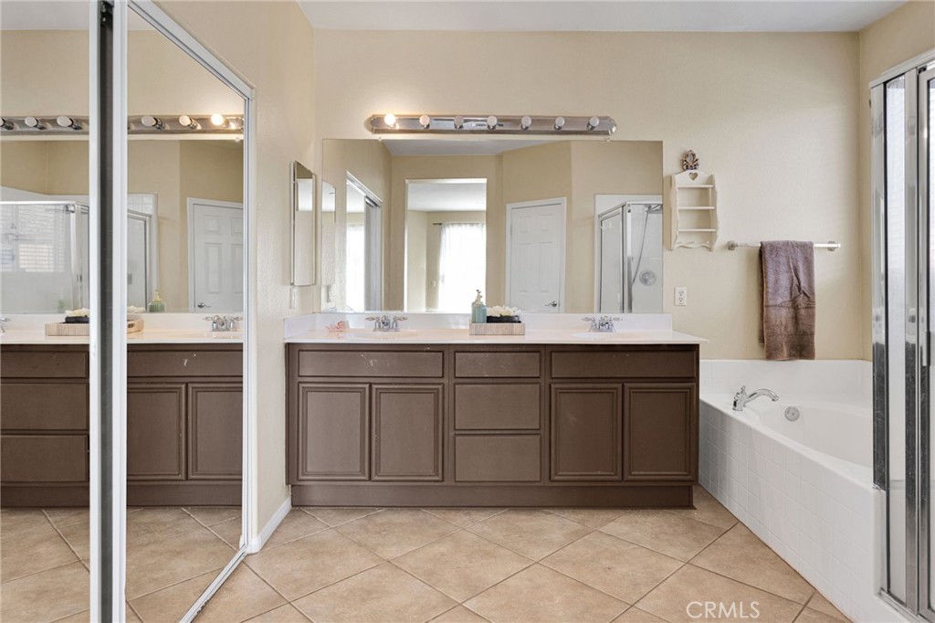 13912 Pinellia Property Photo 32